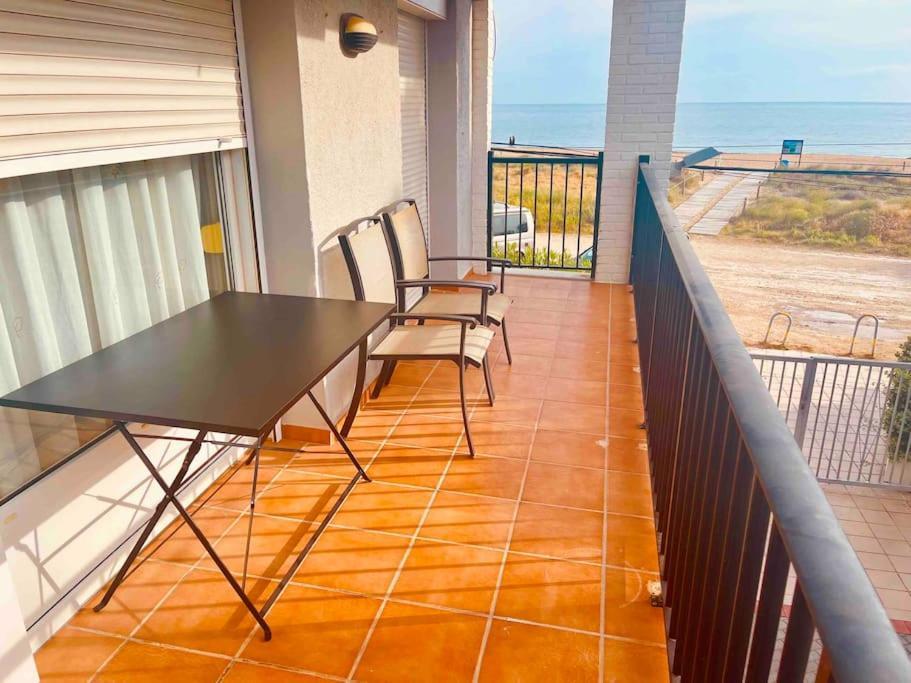 Apartamento En Primera Linea De Playa Dénia Eksteriør billede