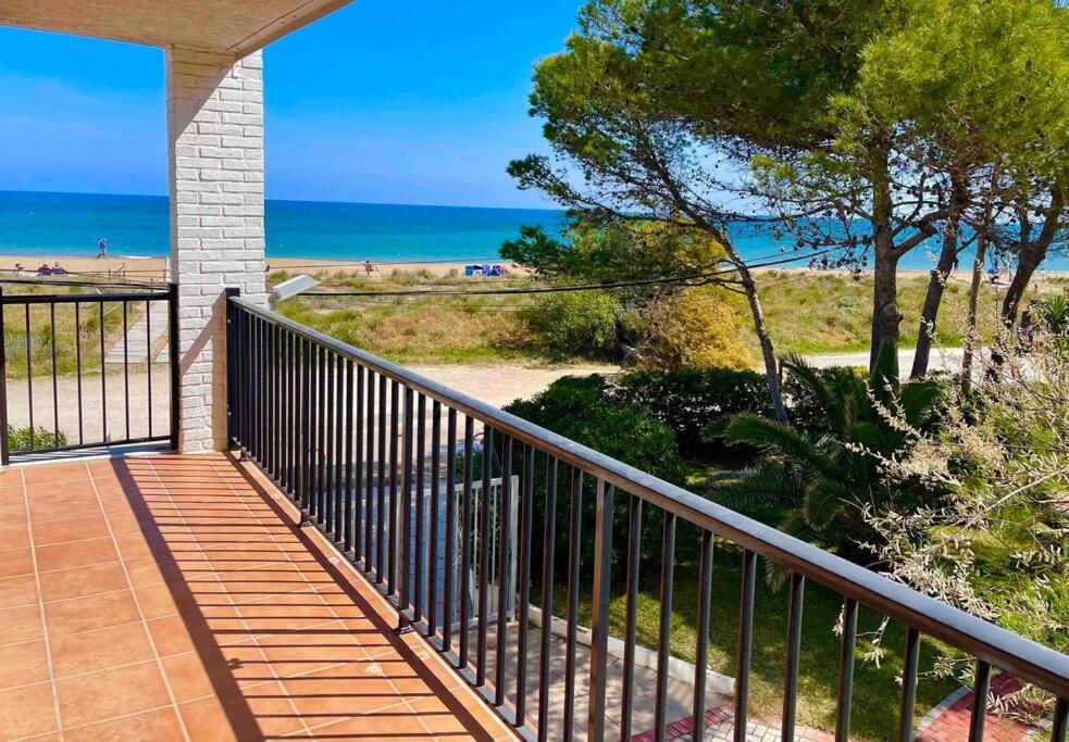 Apartamento En Primera Linea De Playa Dénia Eksteriør billede
